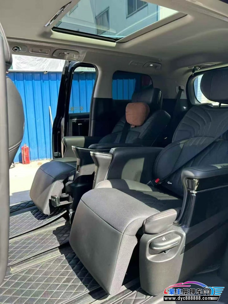 25年传祺M8轿车抵押车出售