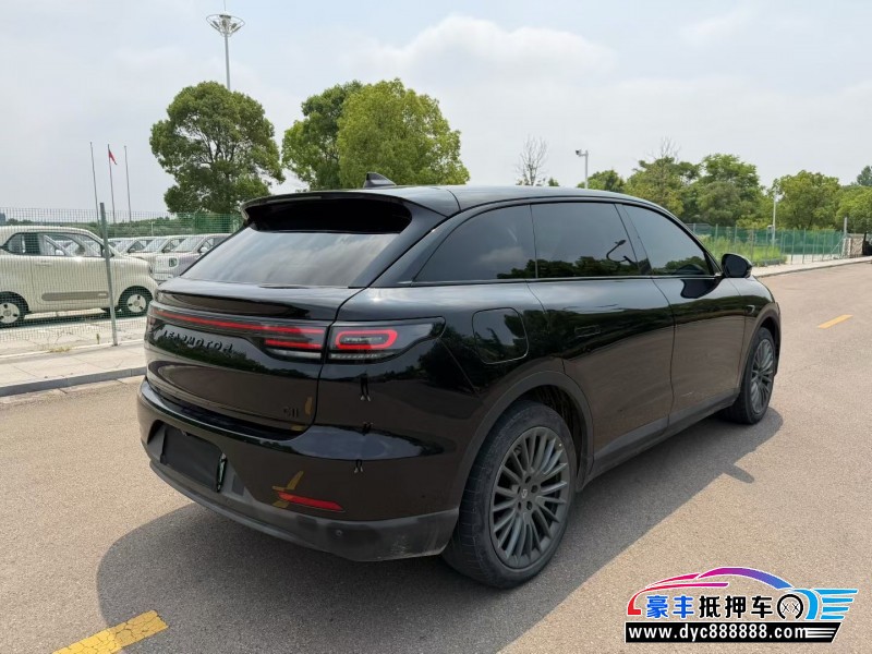 23年零跑C11轿车抵押车出售