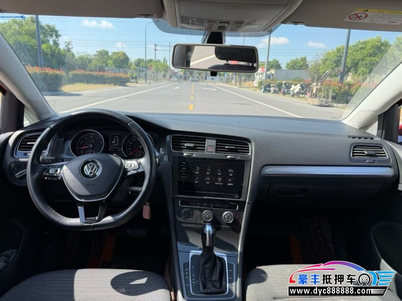 20年大众高尔夫轿车抵押车出售