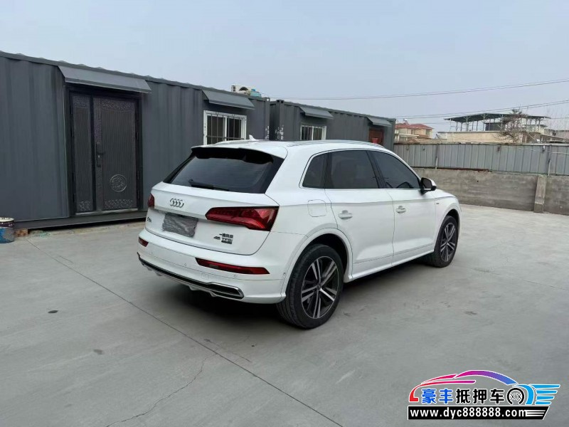 20年奥迪Q5轿车抵押车出售
