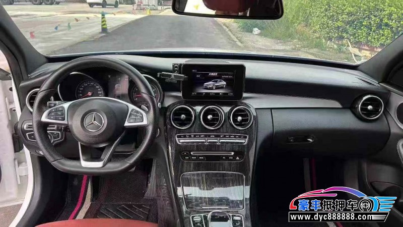 18年奔驰C轿车抵押车出售