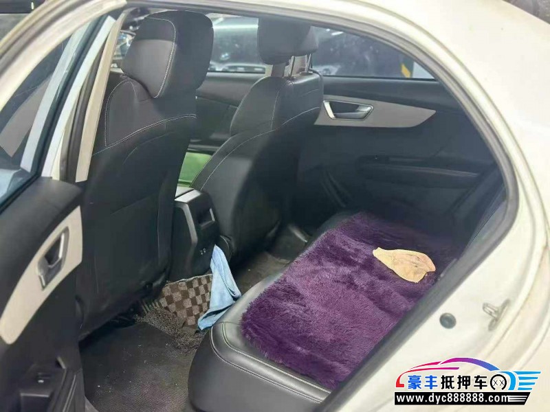 23年比亚迪秦轿车抵押车出售