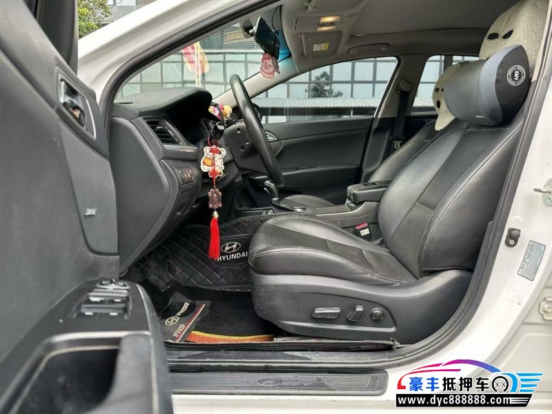 18年现代名图轿车抵押车出售