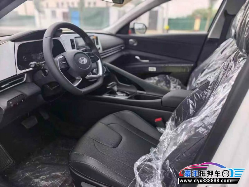 26年现代伊兰特轿车抵押车出售