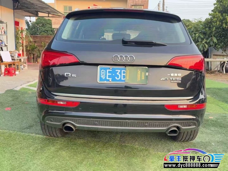 18年奥迪Q5轿车抵押车出售