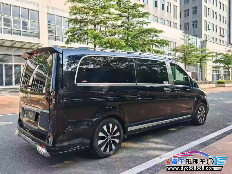 23年奔驰威霆轿车抵押车出售