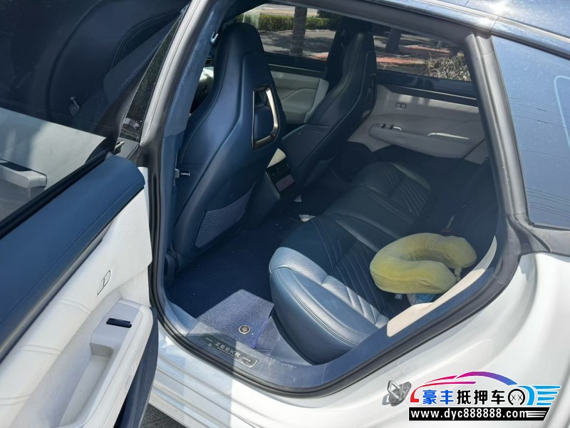 24年极氪001轿车抵押车出售