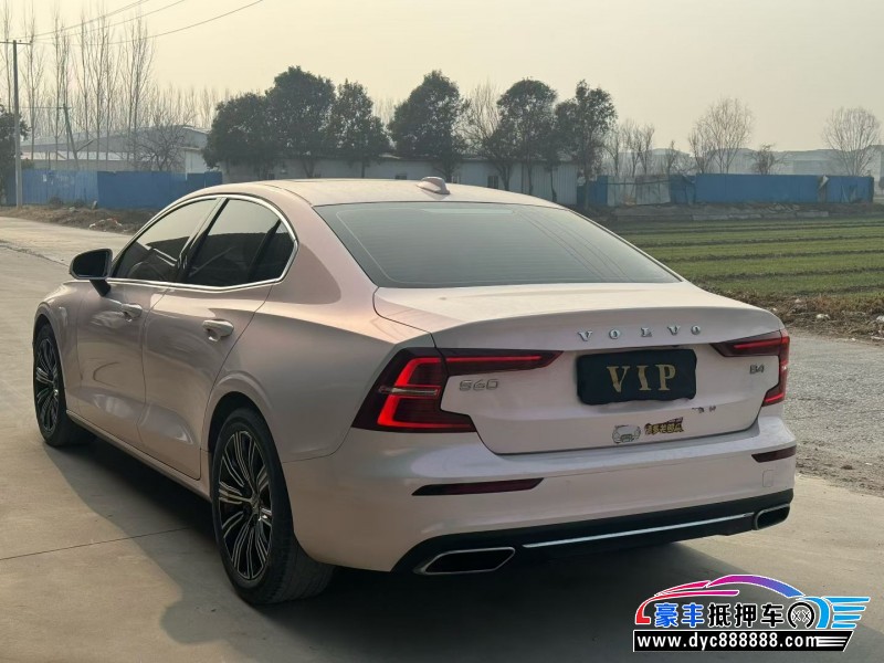 22年沃尔沃S60轿车抵押车出售