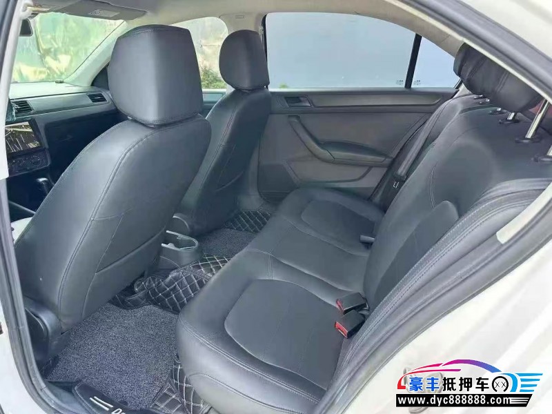 18年大众桑塔纳轿车抵押车出售