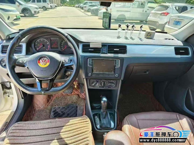 16年大众桑塔纳轿车抵押车出售