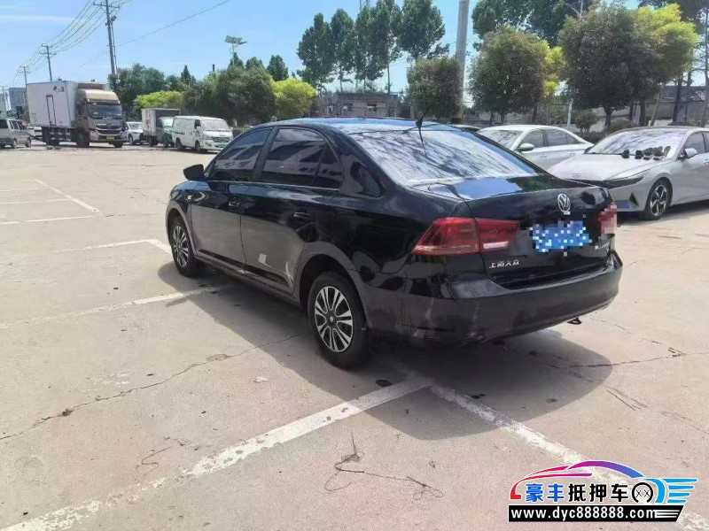 14年大众桑塔纳轿车抵押车出售