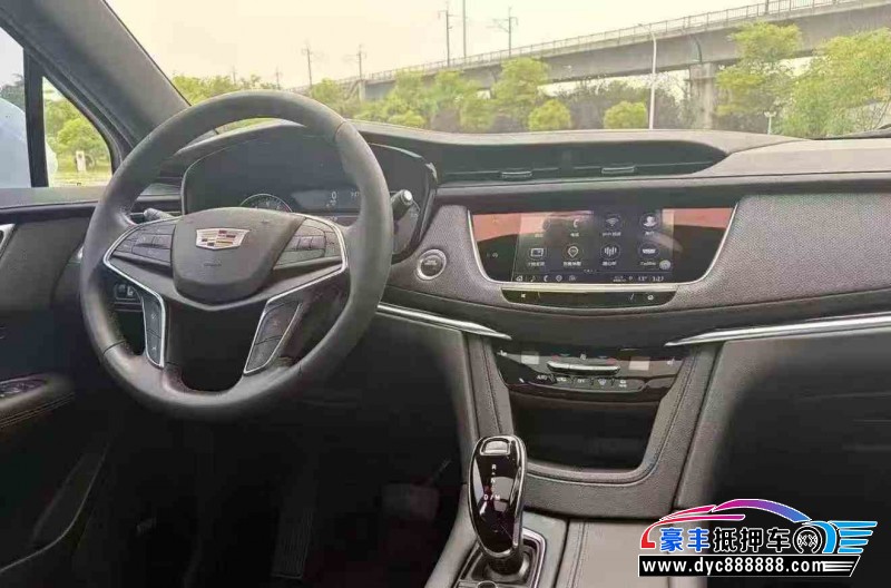 24年凯迪拉克XT5轿车抵押车出售