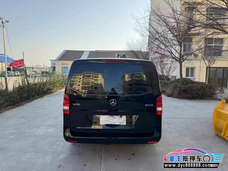 24年奔驰威霆轿车抵押车出售