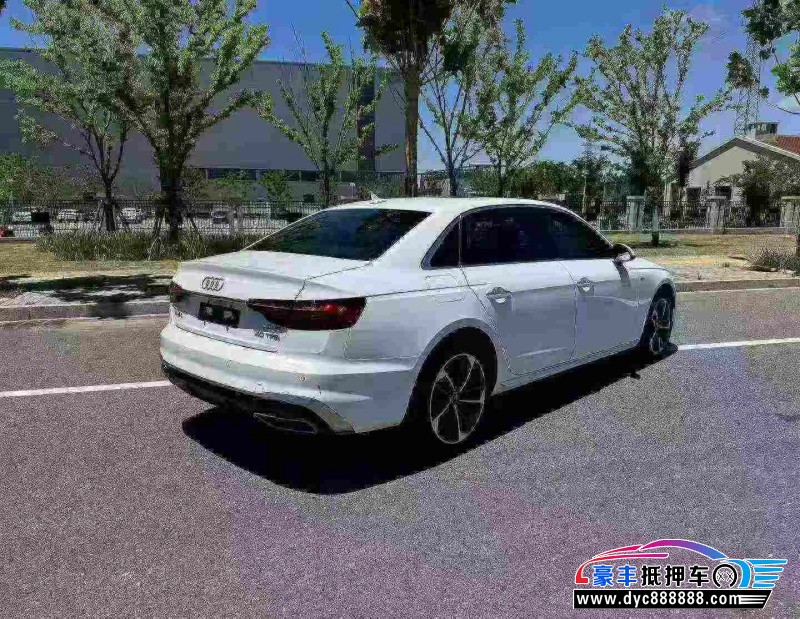 23年奥迪A4L轿车抵押车出售