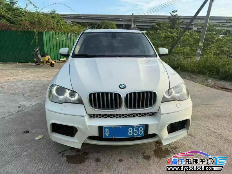 13年宝马X5轿车抵押车出售