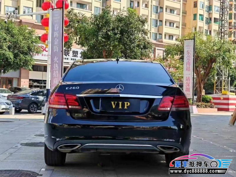 14年奔驰E轿车抵押车出售