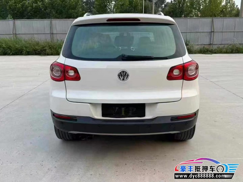 12年大众途观轿车抵押车出售