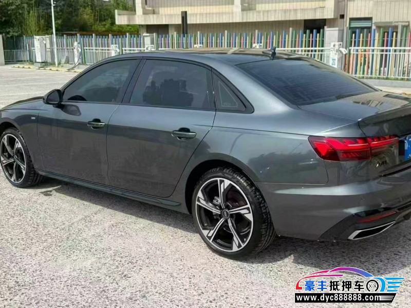 24年奥迪A4L轿车抵押车出售