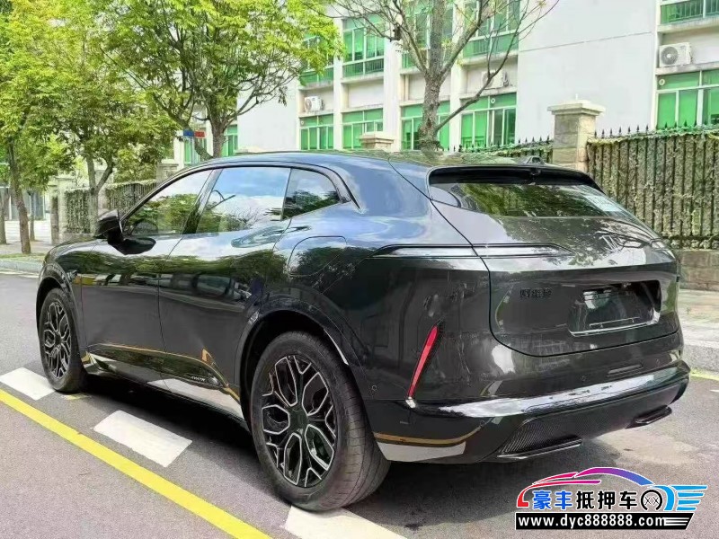 26年阿维塔07轿车抵押车出售