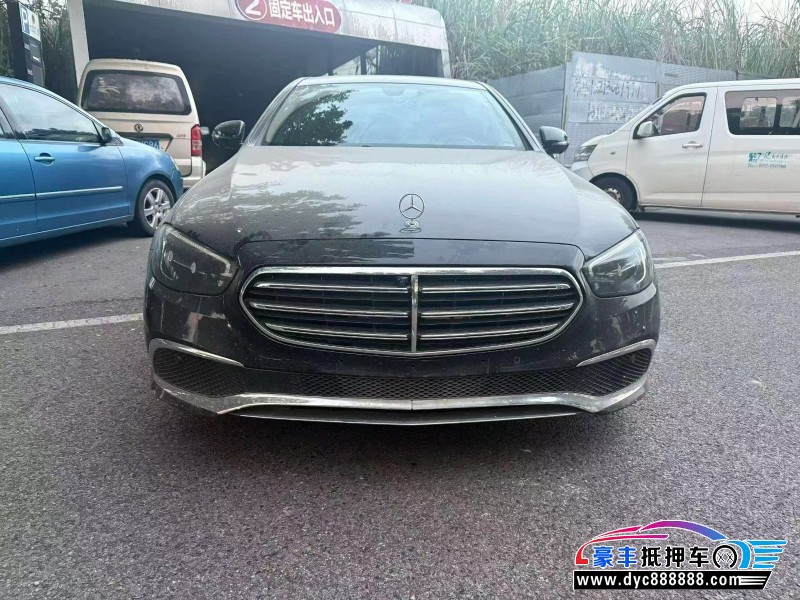 21年奔驰E轿车抵押车出售