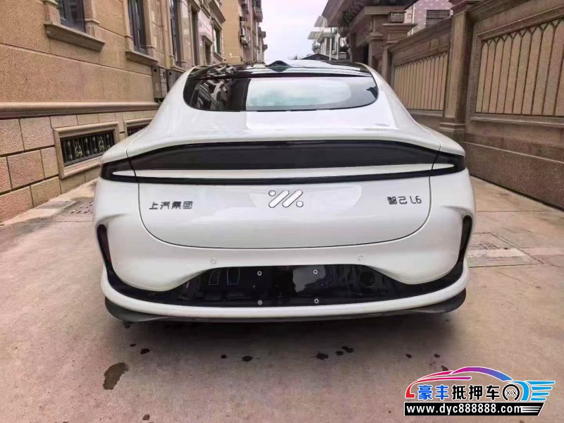 26年智己L6轿车抵押车出售
