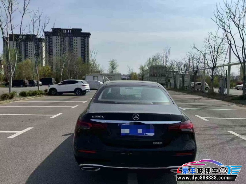 22年奔驰E轿车抵押车出售