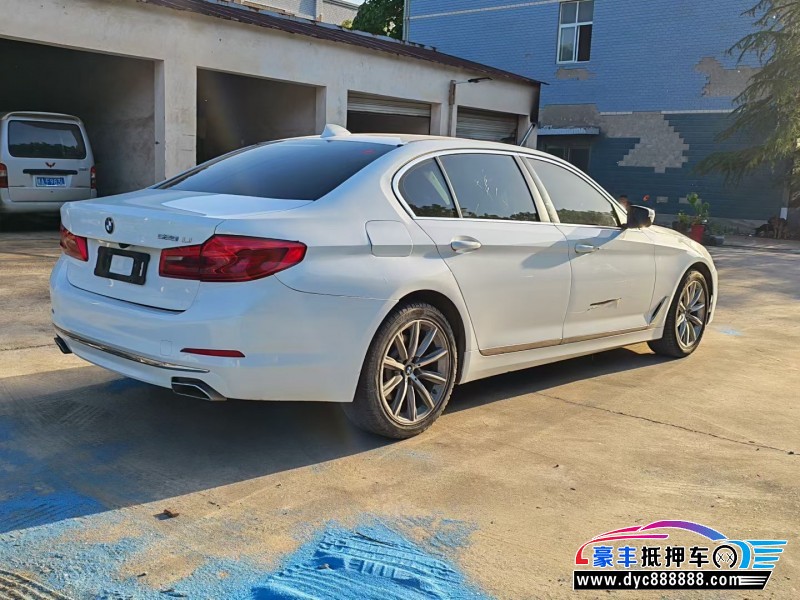 17年宝马5系轿车抵押车出售