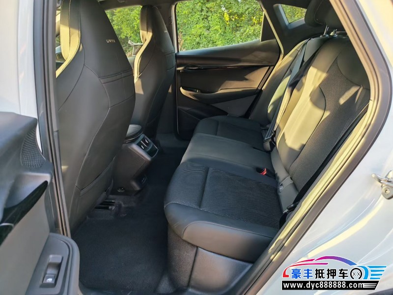 25年大众与众06轿车抵押车出售