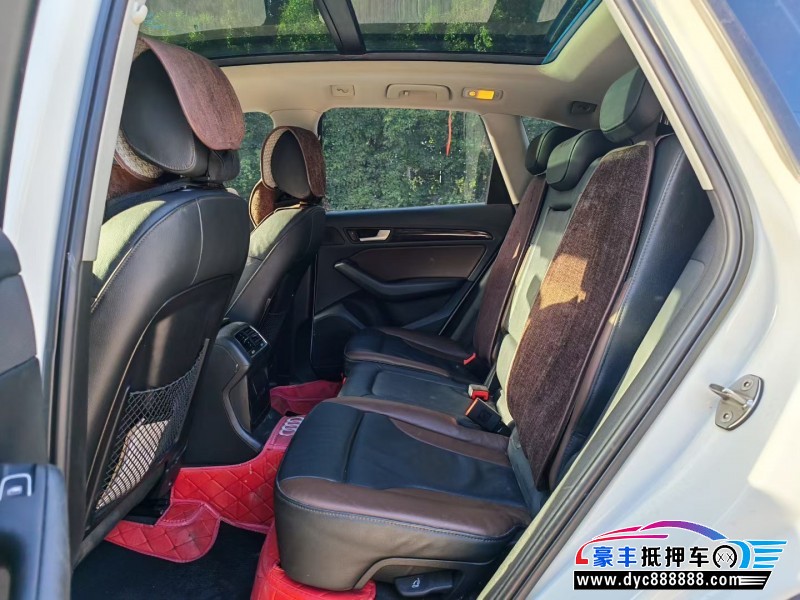 17年奥迪Q5轿车抵押车出售