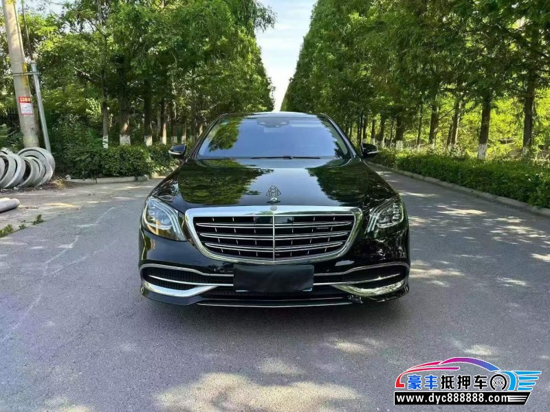 18年奔驰迈巴赫S级轿车抵押车出售