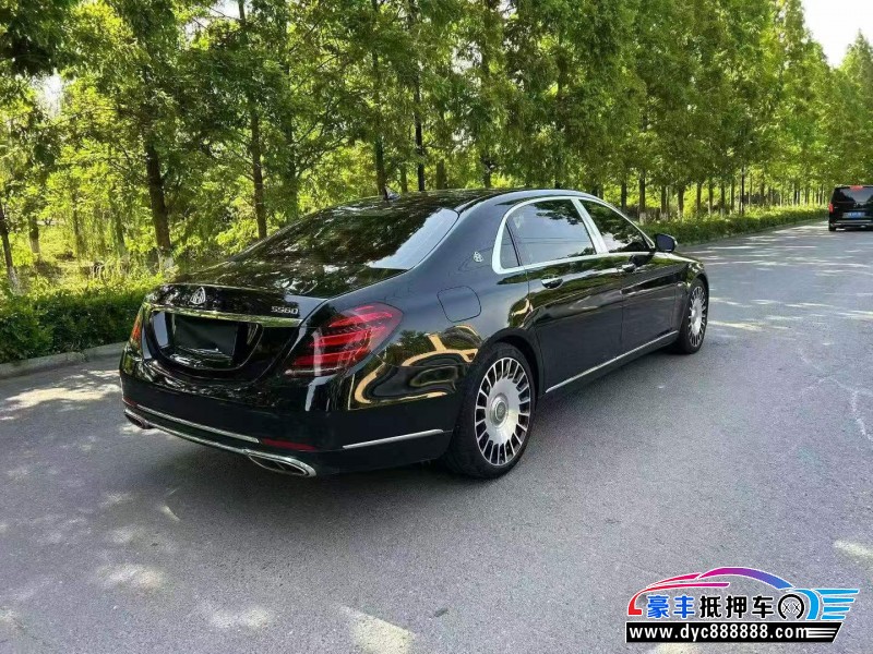 18年奔驰迈巴赫S级轿车抵押车出售