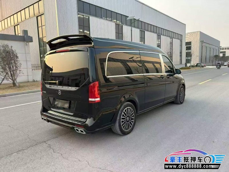 24年奔驰V轿车抵押车出售