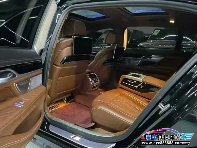 21年宝马7系轿车抵押车出售