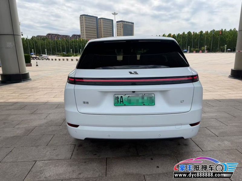 25年理想L7轿车抵押车出售