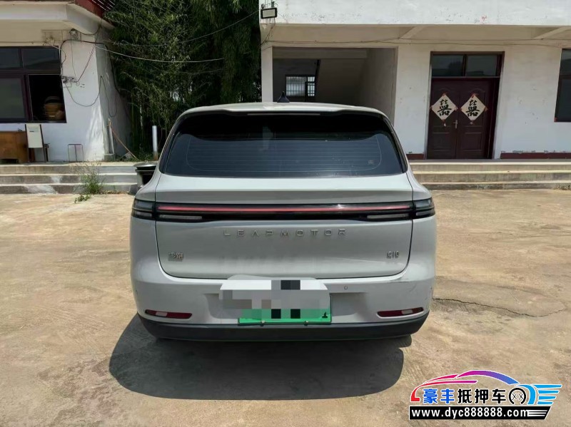 24年零跑C10轿车抵押车出售