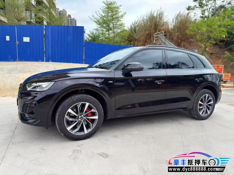 24年奥迪Q5轿车抵押车出售