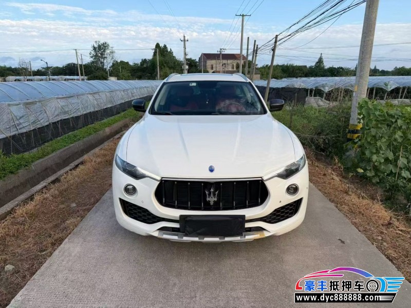 17年玛莎拉蒂莱万特轿车抵押车出售