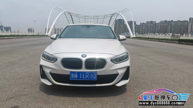 20年宝马1系轿车抵押车出售