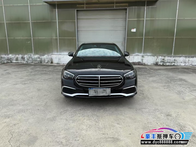 抵押车出售23年奔驰E轿车