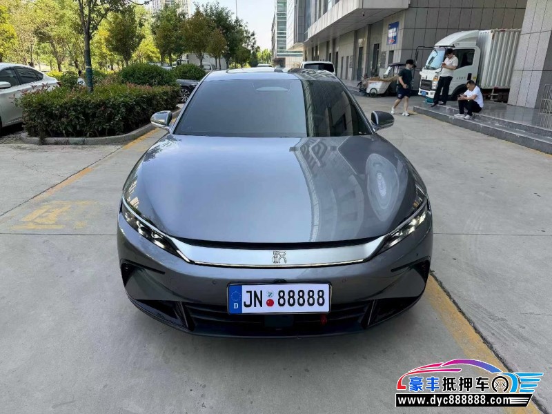 抵押车出售25年比亚迪汉轿车