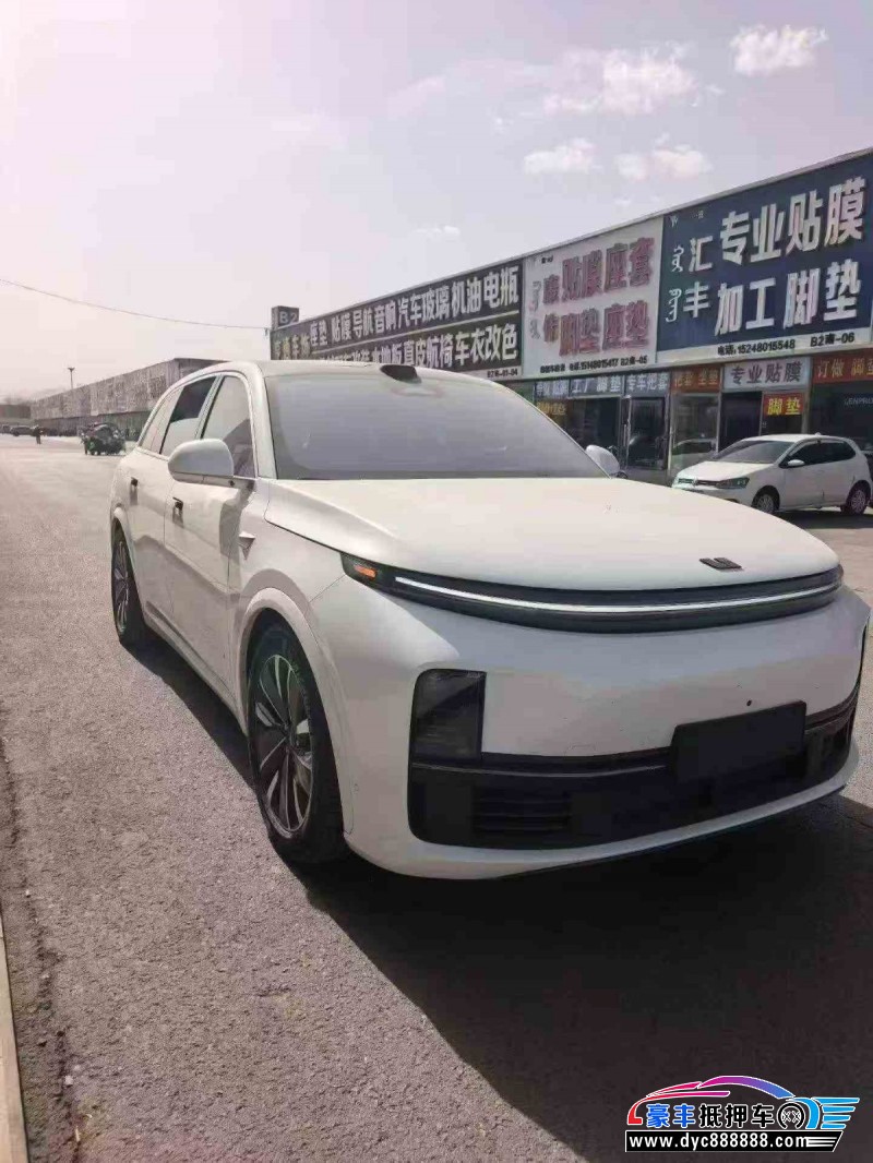 25年理想L7轿车抵押车出售