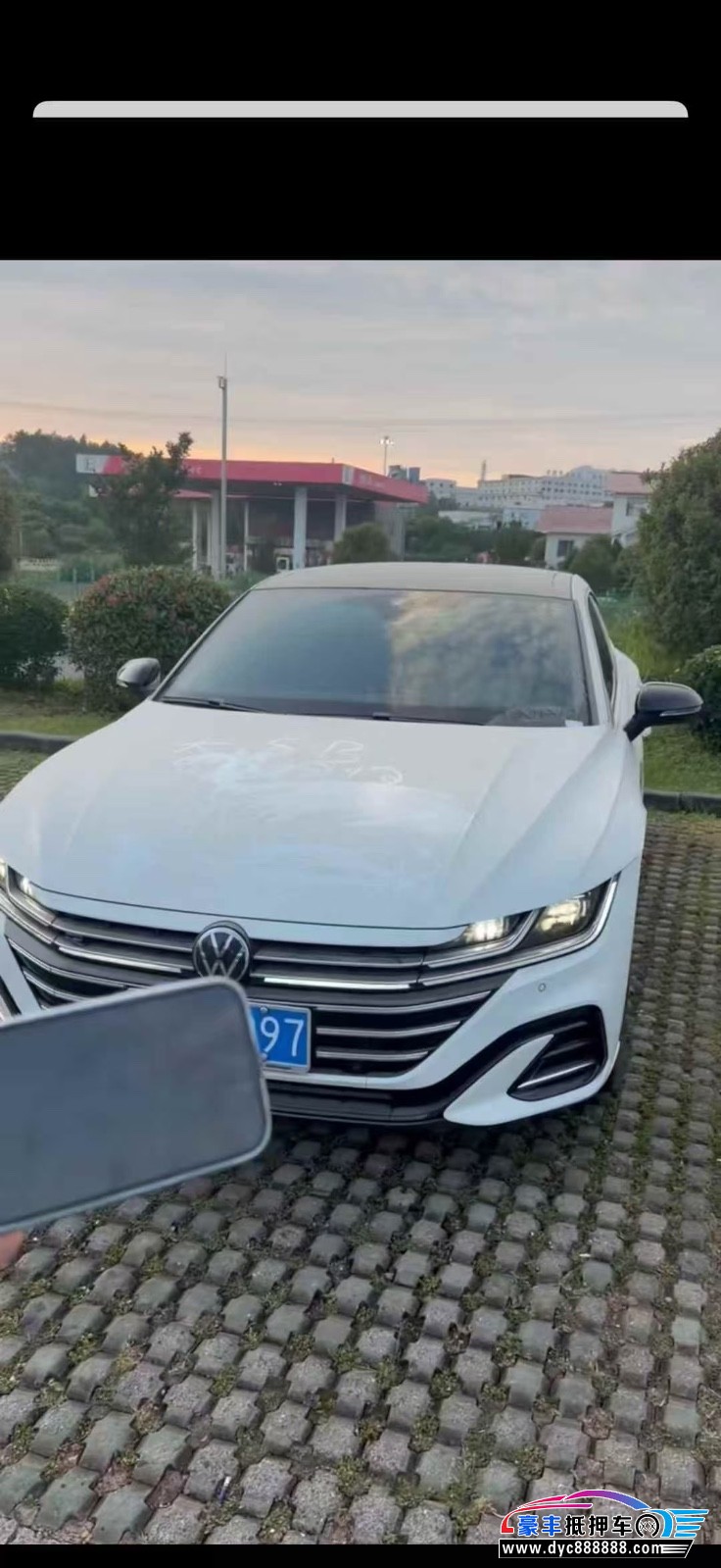 抵押车出售25年大众CC轿车