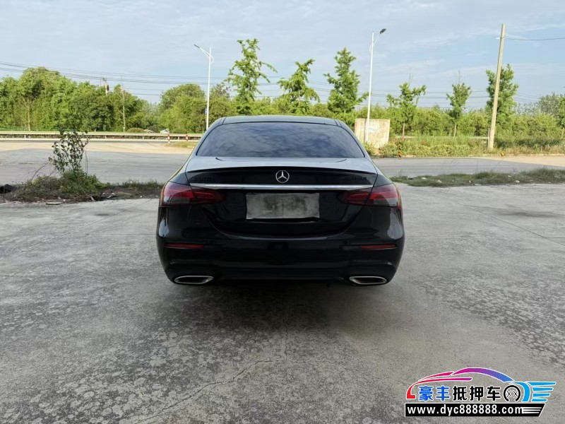 21年奔驰E轿车抵押车出售
