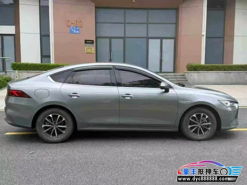 23年比亚迪秦轿车抵押车出售