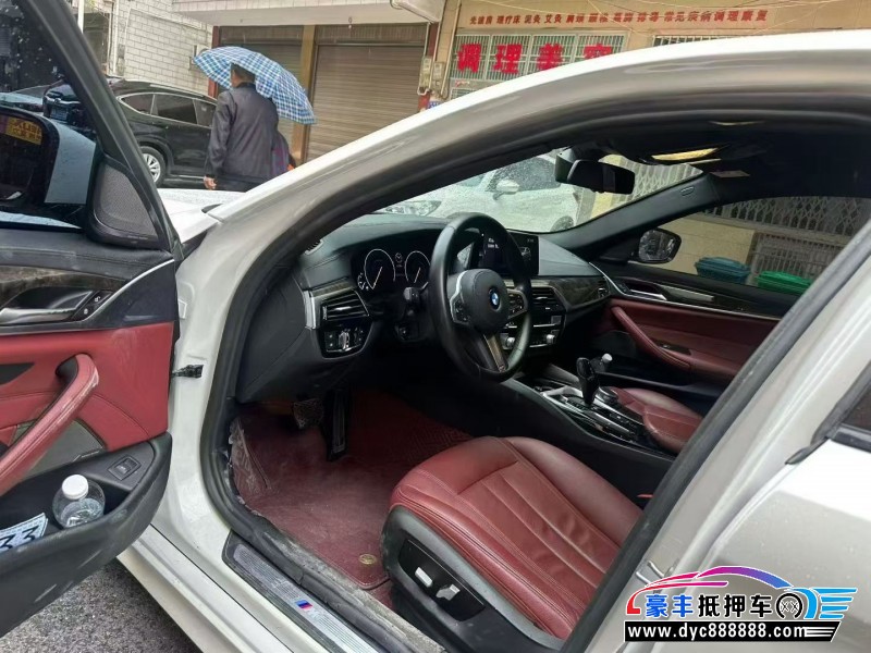 19年宝马5系轿车抵押车出售