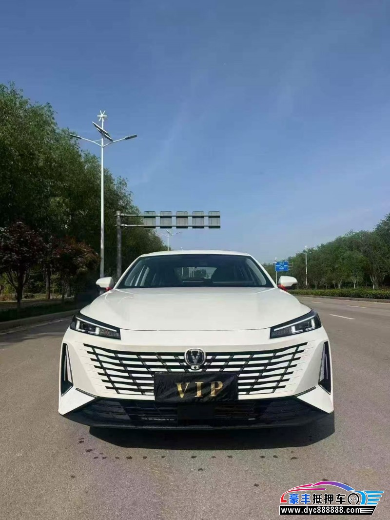 26年长安逸动轿车抵押车出售