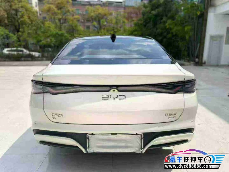 25年比亚迪海豹轿车抵押车出售
