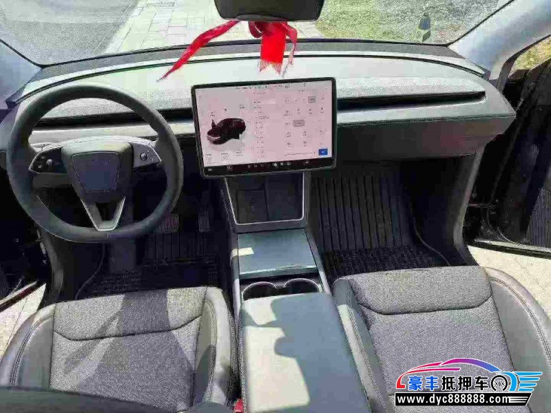 25年特斯拉Model Y轿车抵押车出售