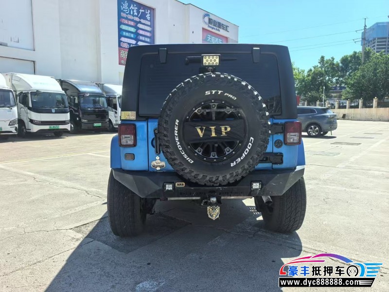 15年Jeep牧马人轿车抵押车出售