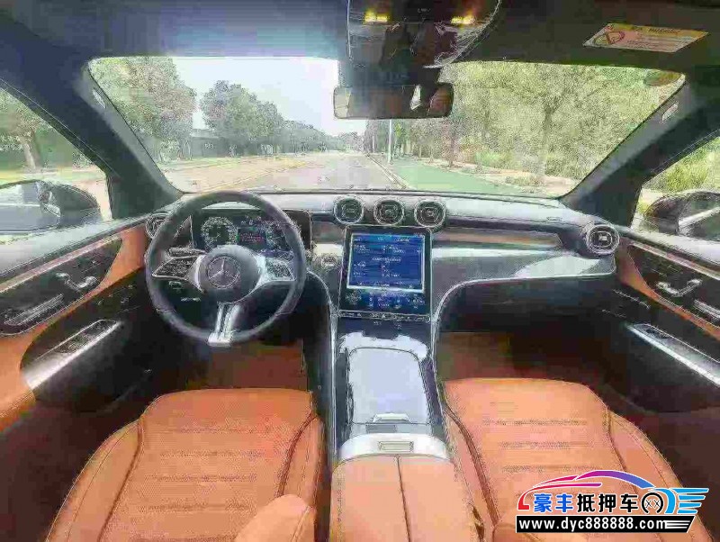 24年奔驰GLC轿车抵押车出售